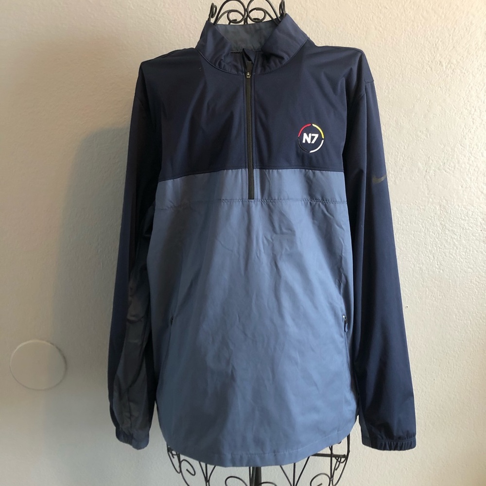 Nike windbreaker
